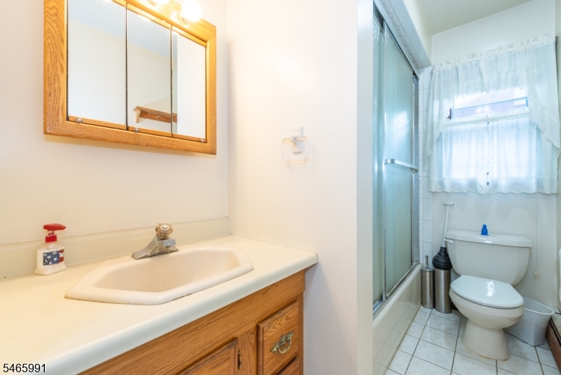 62 Wildwood Shores Drive Hopatcong NJ 07843