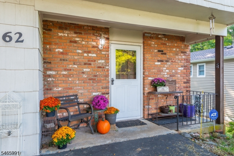 62 Wildwood Shores Drive Hopatcong NJ 07843