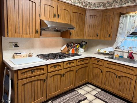 6 Patton Street Lodi NJ 07644