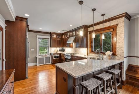365 Walthery Avenue Ridgewood Village NJ 07450