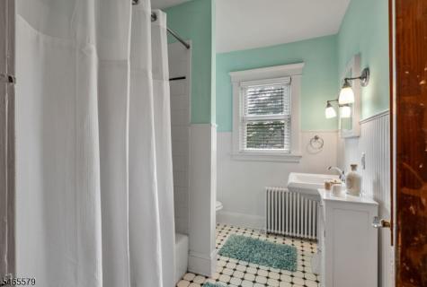 365 Walthery Avenue Ridgewood Village NJ 07450