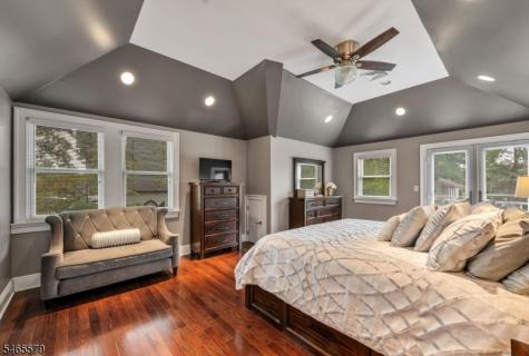 365 Walthery Avenue Ridgewood Village NJ 07450