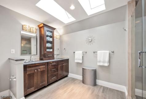 365 Walthery Avenue Ridgewood Village NJ 07450