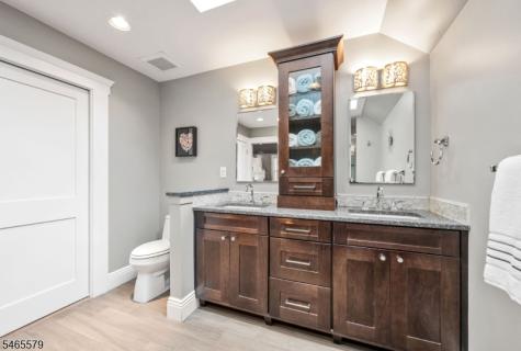 365 Walthery Avenue Ridgewood Village NJ 07450