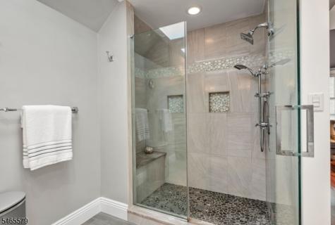 365 Walthery Avenue Ridgewood Village NJ 07450
