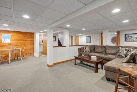 365 Walthery Avenue Ridgewood Village NJ 07450