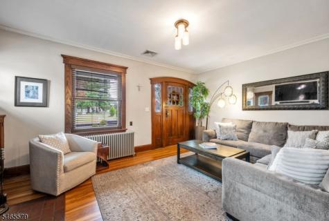 365 Walthery Avenue Ridgewood Village NJ 07450
