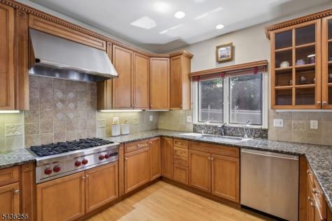 8 Harper Street West Orange NJ 07052