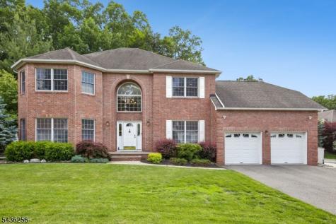 8 Harper Street West Orange NJ 07052