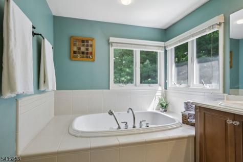 8 Harper Street West Orange NJ 07052
