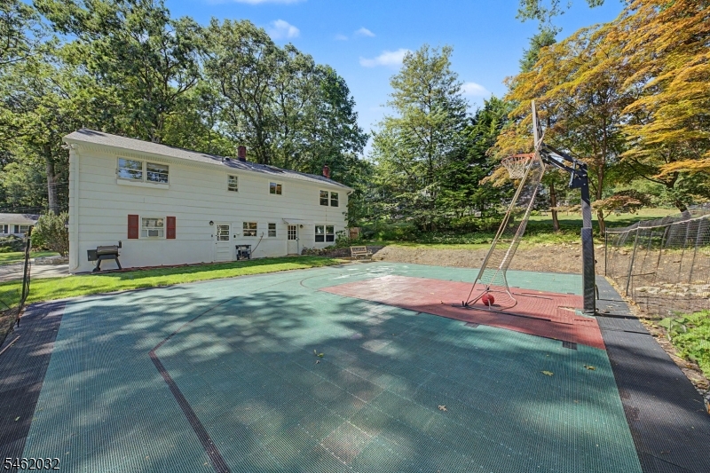 13 Arlington Drive Denville NJ 07834