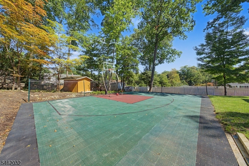 13 Arlington Drive Denville NJ 07834