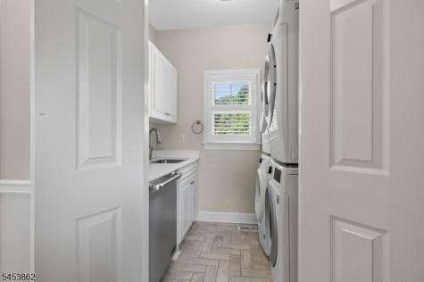 2 Glencree Lane Clinton NJ 08833