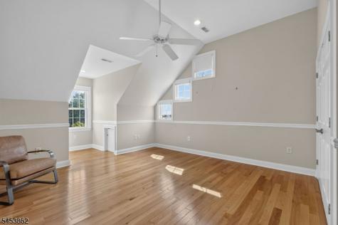 2 Glencree Lane Clinton NJ 08833