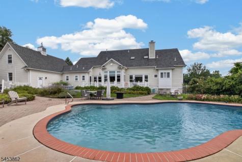 2 Glencree Lane Clinton NJ 08833