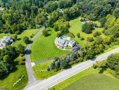 2 Glencree Lane Clinton NJ 08833