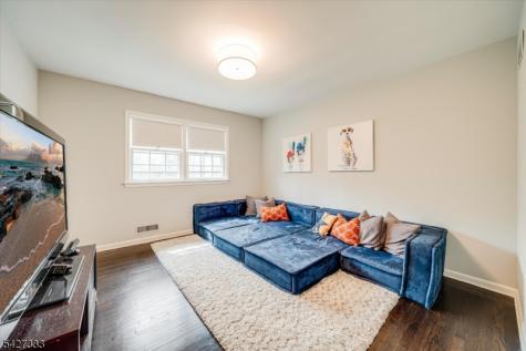 57 Mohawk Road Millburn NJ 07078