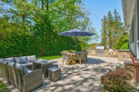 57 Mohawk Road Millburn NJ 07078