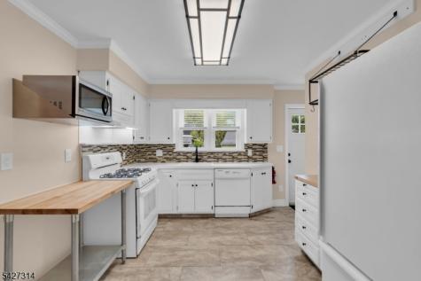 58 Locust Drive Kenilworth NJ 07033