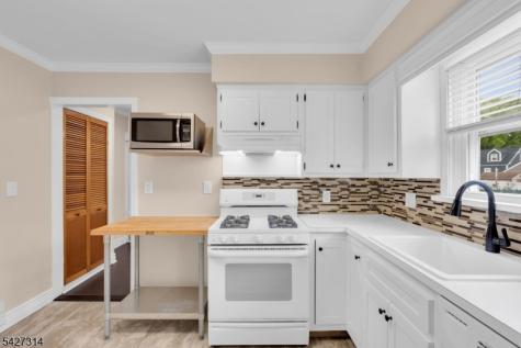 58 Locust Drive Kenilworth NJ 07033