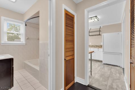 58 Locust Drive Kenilworth NJ 07033