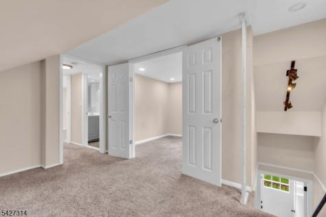58 Locust Drive Kenilworth NJ 07033