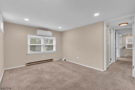 58 Locust Drive Kenilworth NJ 07033