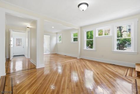 306 Smith Street Newark NJ 07106