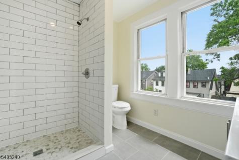 306 Smith Street Newark NJ 07106