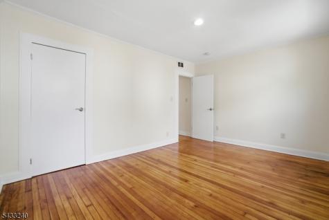306 Smith Street Newark NJ 07106