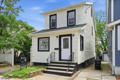 306 Smith Street Newark NJ 07106