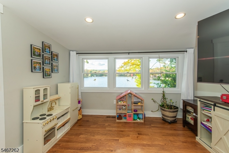 105 Wildwood Road Jefferson NJ 07438