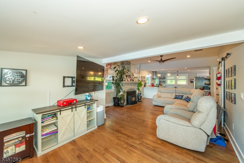 105 Wildwood Road Jefferson NJ 07438