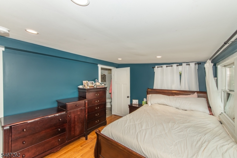 105 Wildwood Road Jefferson NJ 07438