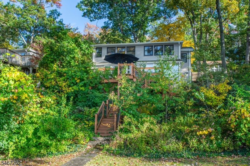 105 Wildwood Road Jefferson NJ 07438