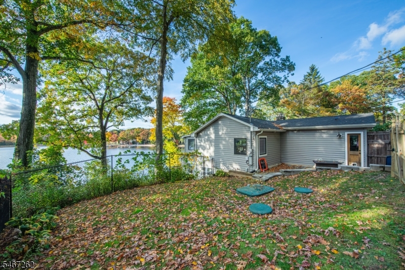 105 Wildwood Road Jefferson NJ 07438