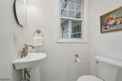 28 Oxford Terrace West Orange NJ 07052