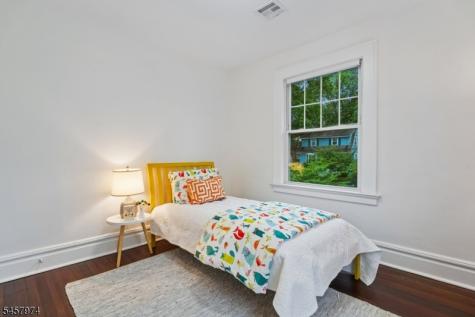 28 Oxford Terrace West Orange NJ 07052