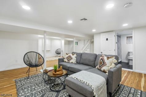 28 Oxford Terrace West Orange NJ 07052