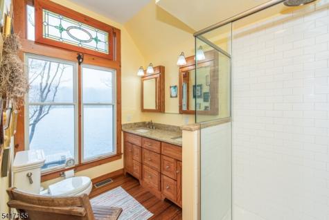 239 E Shore Lake Owassa Road Frankford NJ 07860