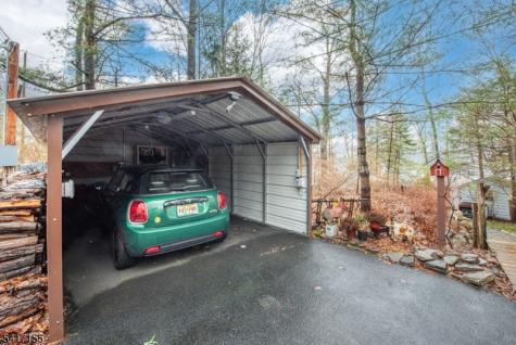 239 E Shore Lake Owassa Road Frankford NJ 07860