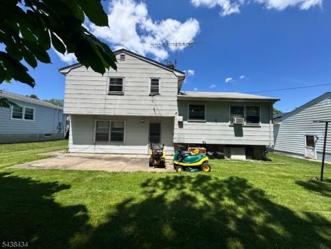 218 Summit Avenue Woodbridge NJ 08863