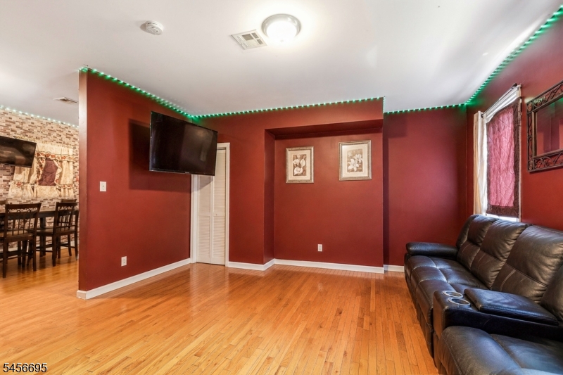 34 Hillman Street Paterson NJ 07522