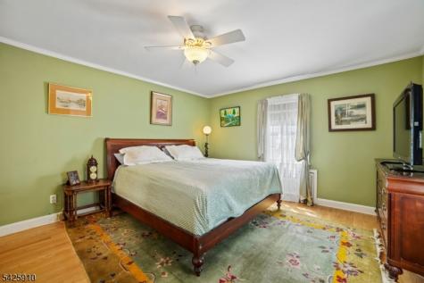 1078 Battle Hill Terrace Union NJ 07083