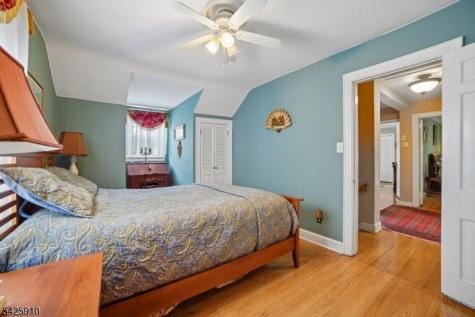 1078 Battle Hill Terrace Union NJ 07083