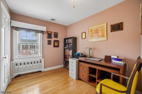 1078 Battle Hill Terrace Union NJ 07083