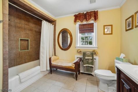 1078 Battle Hill Terrace Union NJ 07083