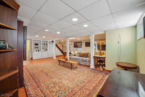 1078 Battle Hill Terrace Union NJ 07083
