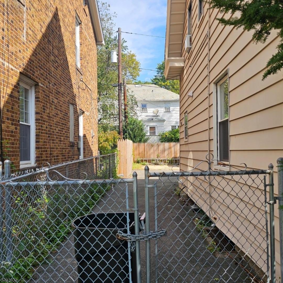 65 Hansbury Avenue Newark NJ 07112