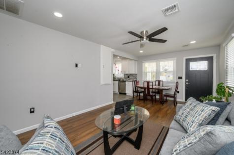 827 Lincoln Avenue Manville NJ 08835
